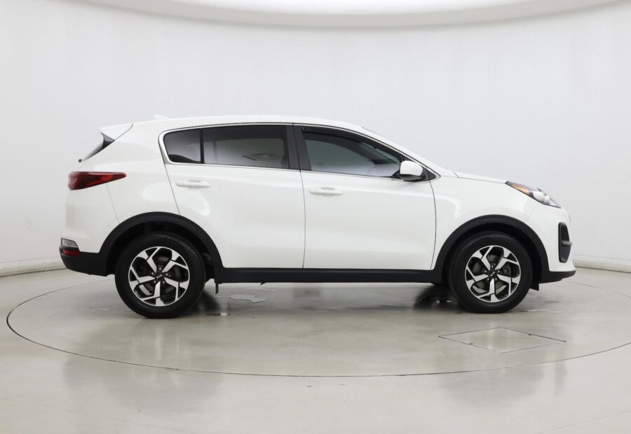 3 X Kia Sportage White (White) — car rental Curaçao
