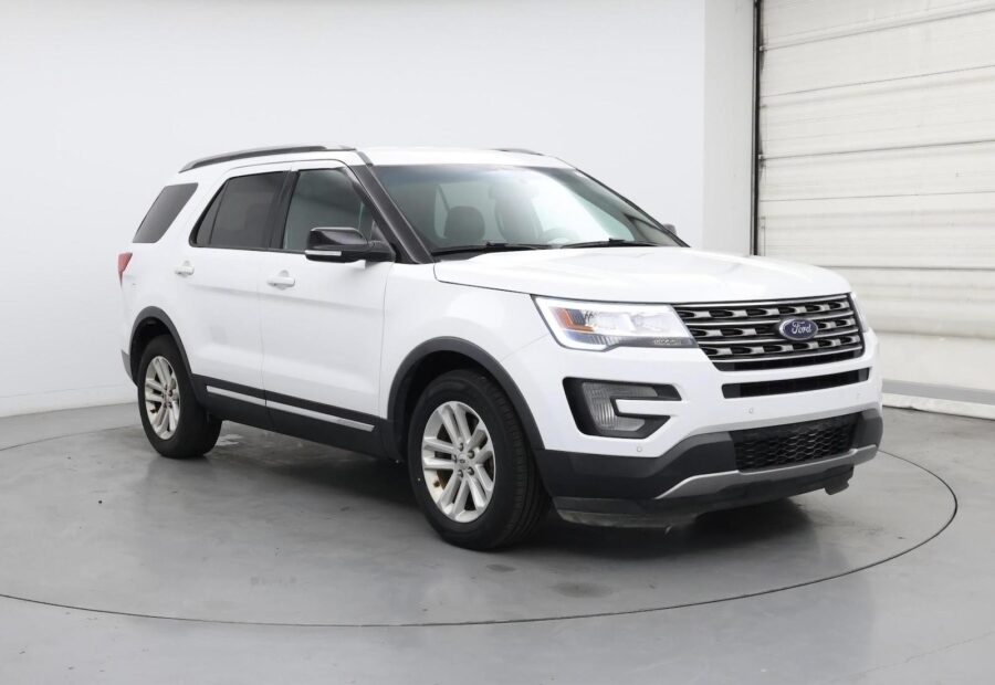 Ford Explorer 7 Seater 2019 — aluguer de carros Curaçao